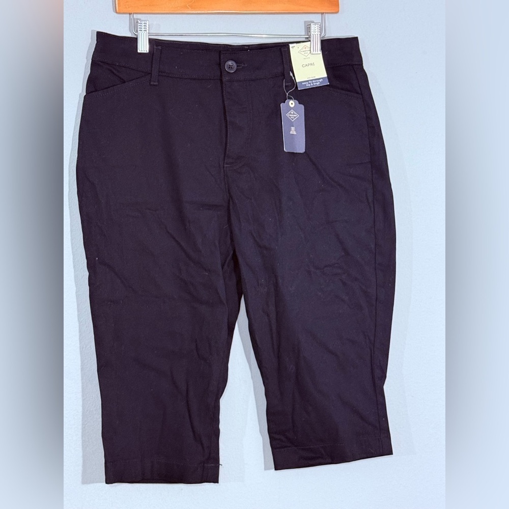 St John’s Bay Black Capri Pants Sz 12P Petite NWT Stretch